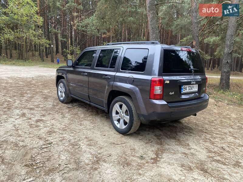 Внедорожник / Кроссовер Jeep Patriot 2016 в Вараше