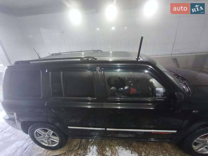 Внедорожник / Кроссовер Jeep Patriot 2010 в Изюме