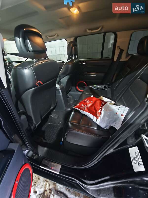 Внедорожник / Кроссовер Jeep Patriot 2010 в Изюме