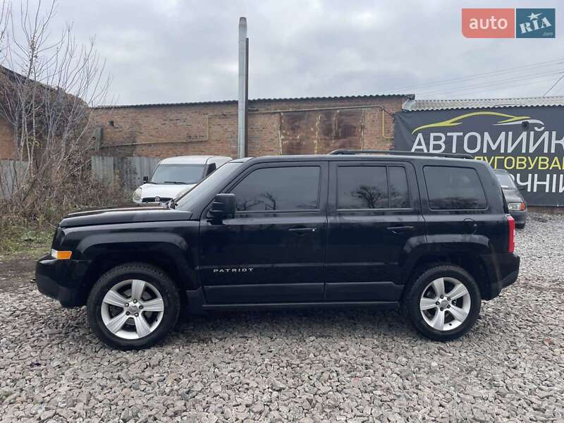 Внедорожник / Кроссовер Jeep Patriot 2016 в Ромнах