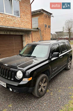 Позашляховик / Кросовер Jeep Patriot 2016 в Львові