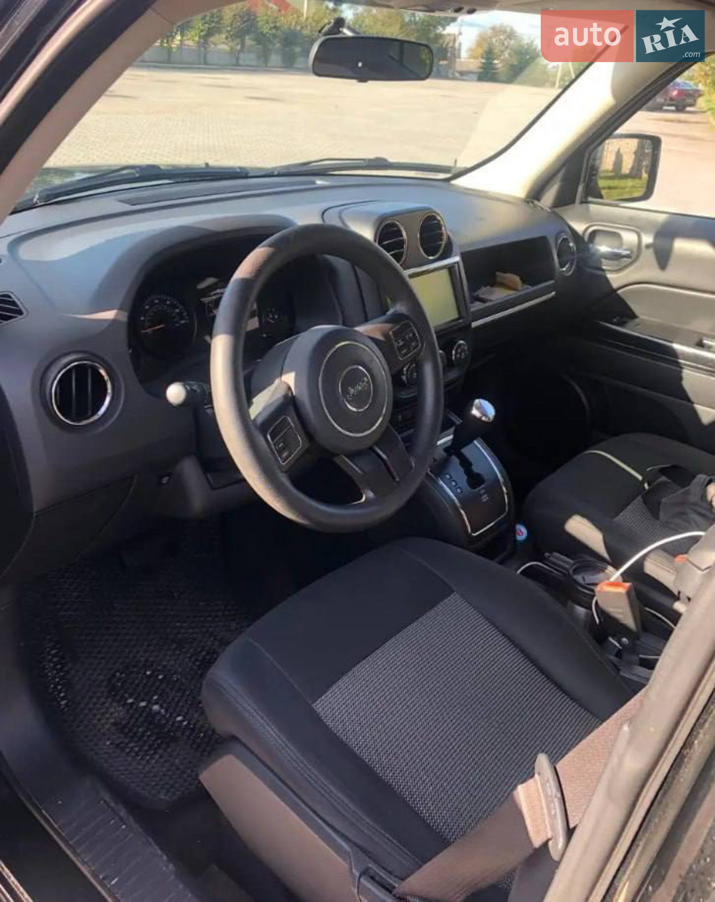 2014 Jeep Liberty (Patriot) - мініатюра 3