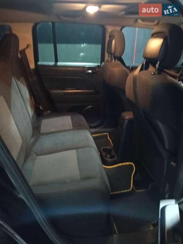 Позашляховик / Кросовер Jeep Patriot 2011 в Вишгороді фото 2 Позашляховик / Кросовер Jeep Patriot 2011 в Вишгороді