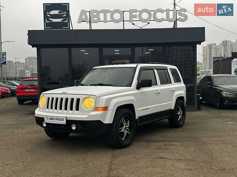 Позашляховик / Кросовер Jeep Patriot 2012 в Києві