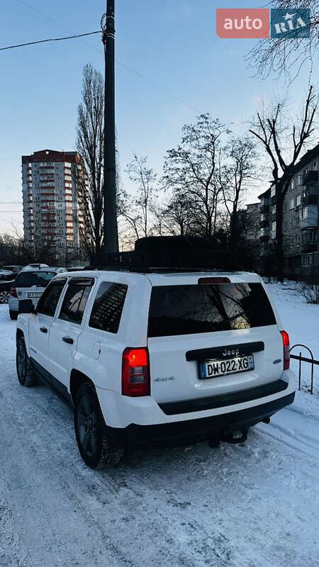 Внедорожник / Кроссовер Jeep Patriot 2015 в Киеве