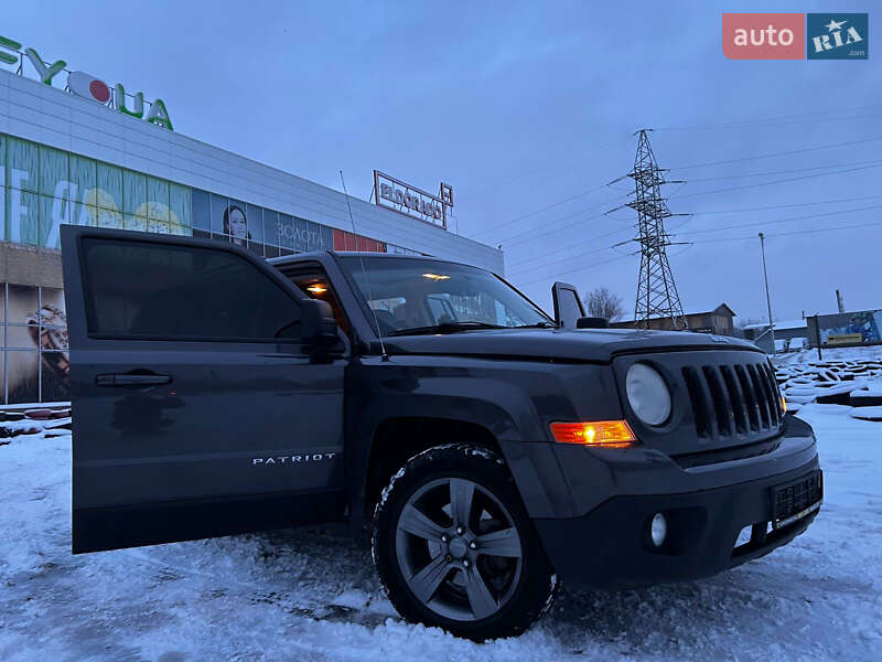 Позашляховик / Кросовер Jeep Patriot 2015 в Краматорську