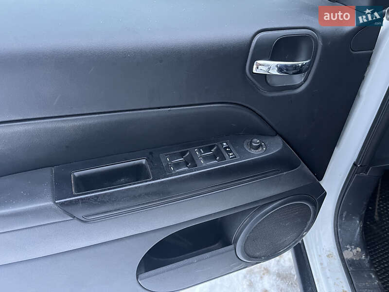 Внедорожник / Кроссовер Jeep Patriot 2015 в Сколе