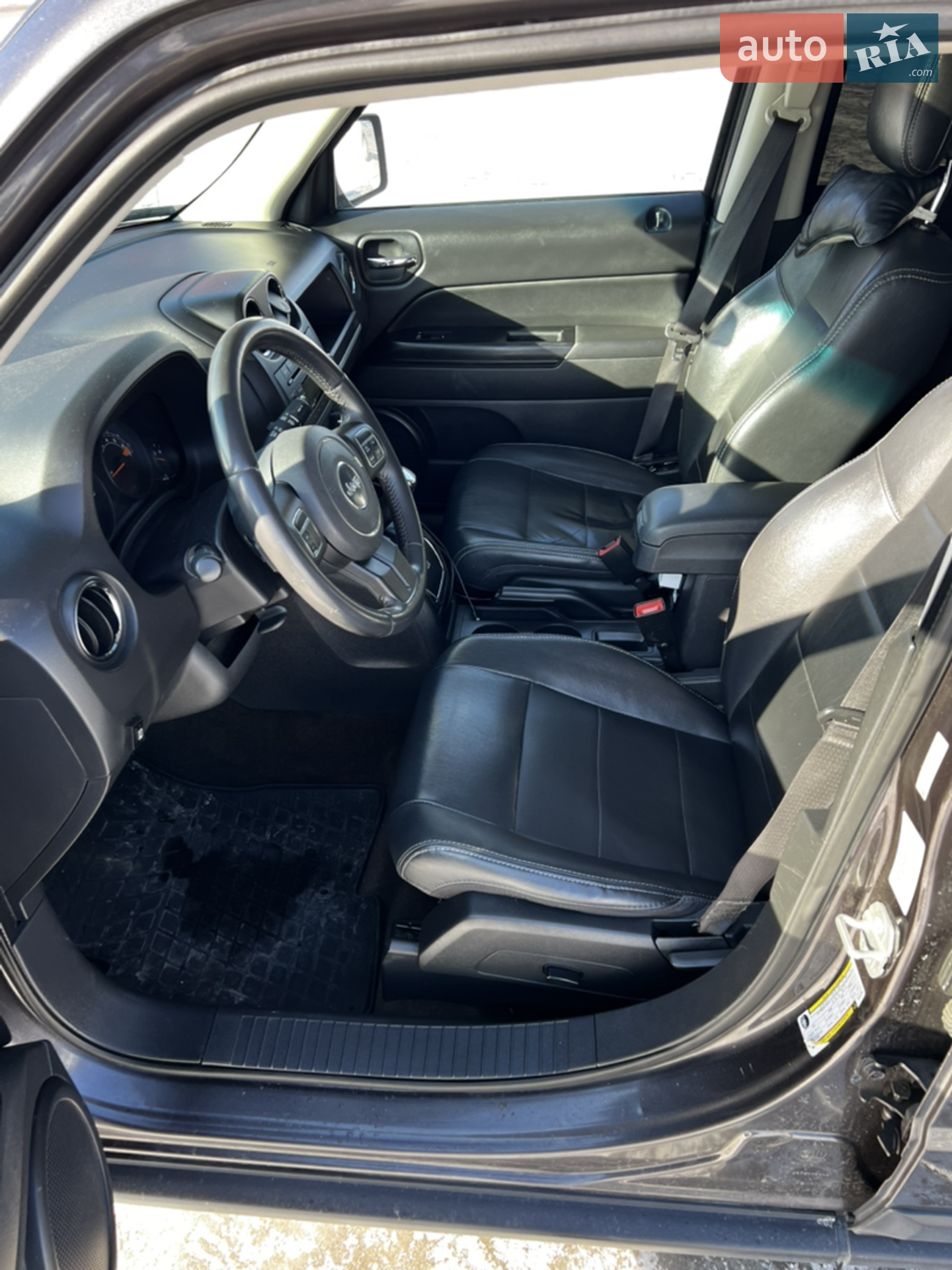 2014 Jeep Liberty (Patriot) - мініатюра 12