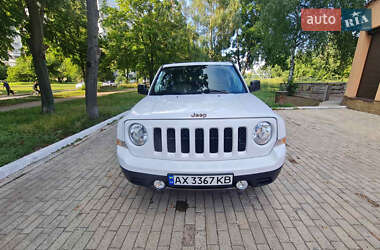 Позашляховик / Кросовер Jeep Patriot 2016 в Харкові