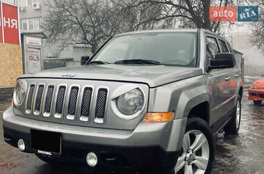 Внедорожник / Кроссовер Jeep Patriot 2014 в Днепре