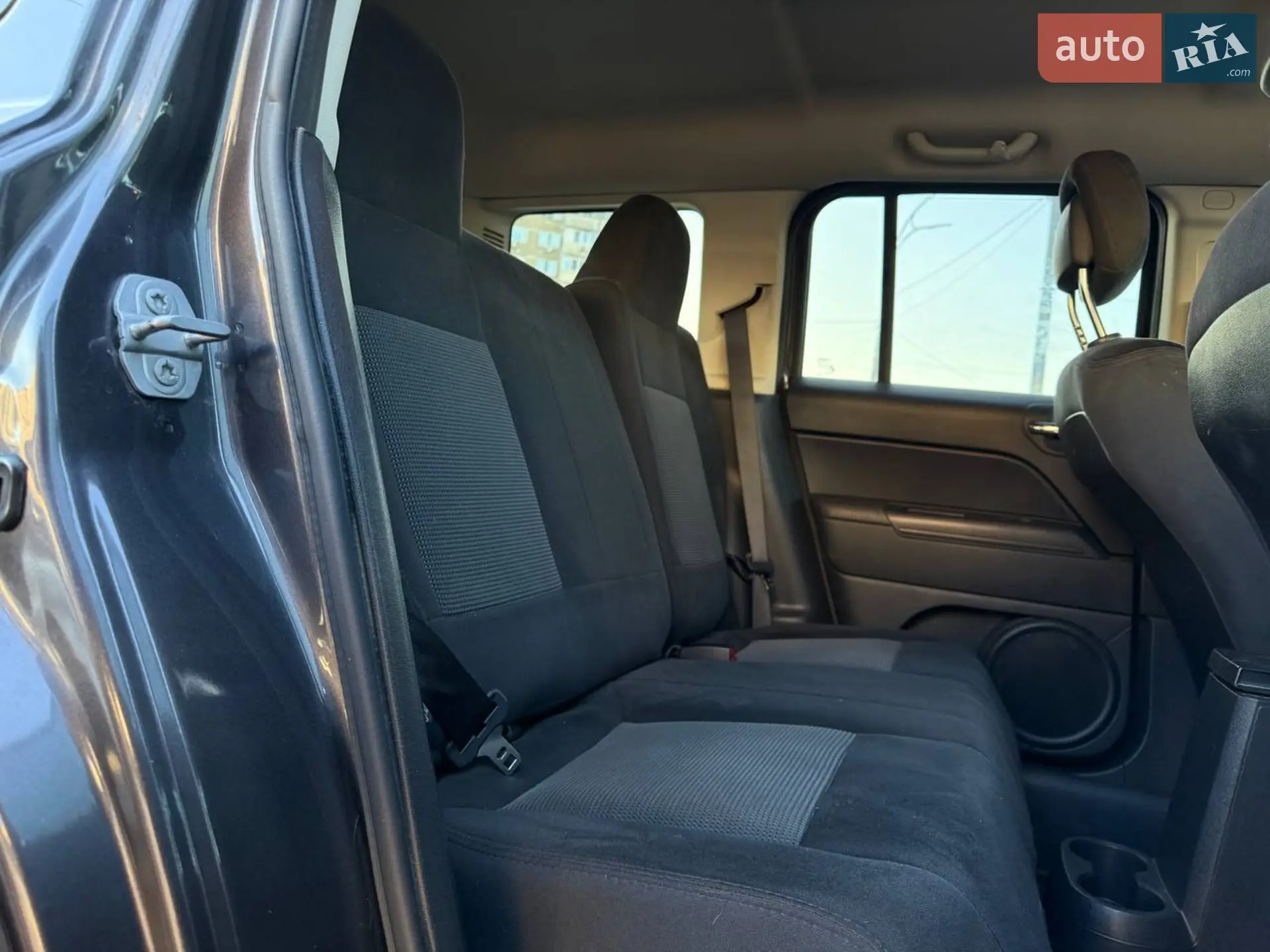2015 Jeep Liberty (Patriot) - мініатюра 11