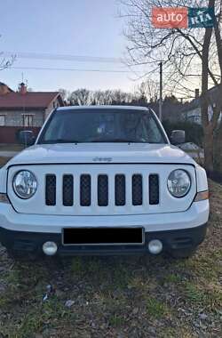 Внедорожник / Кроссовер Jeep Patriot 2016 в Львове