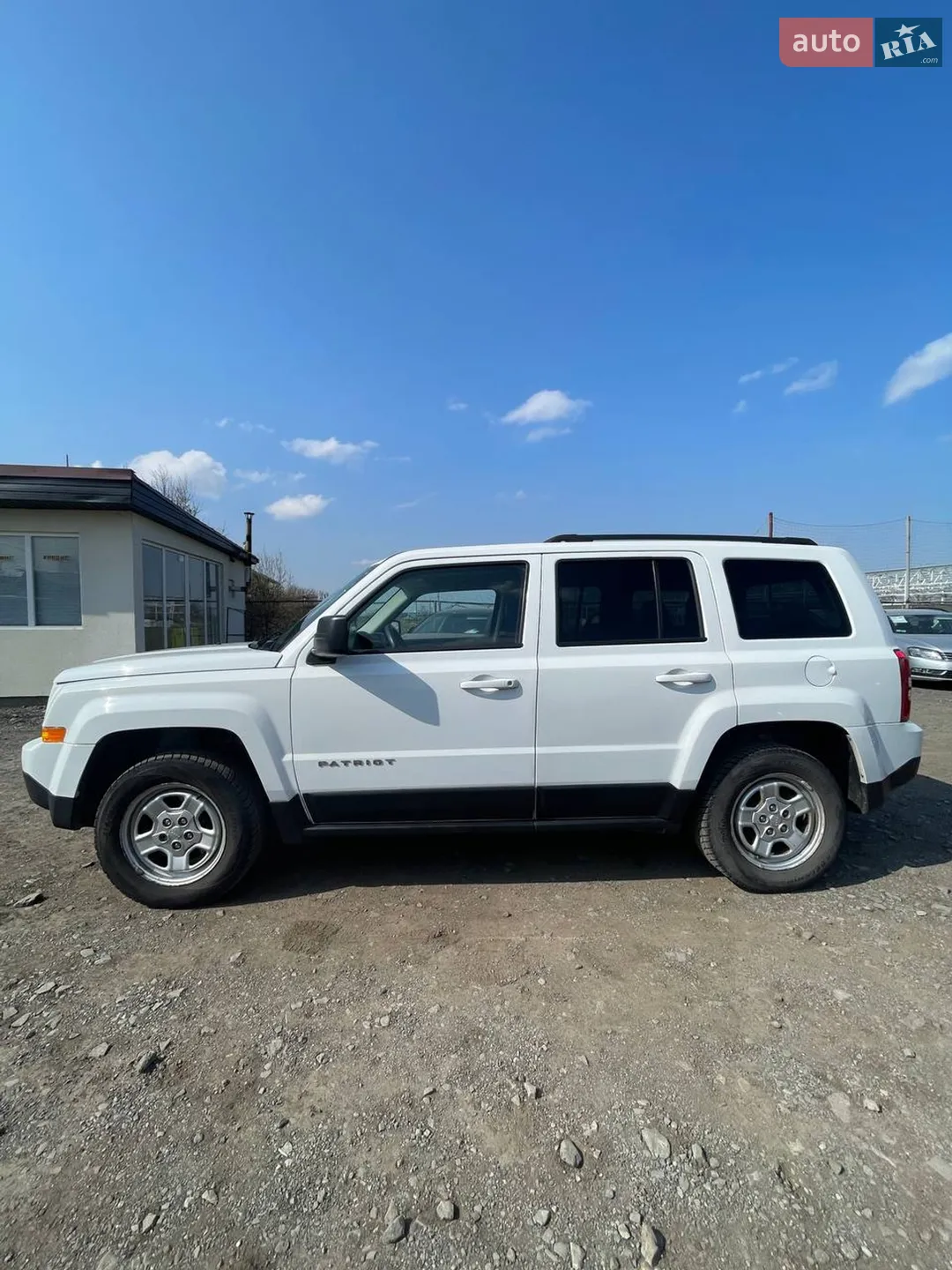 2016 Jeep Liberty (Patriot) - мініатюра 4