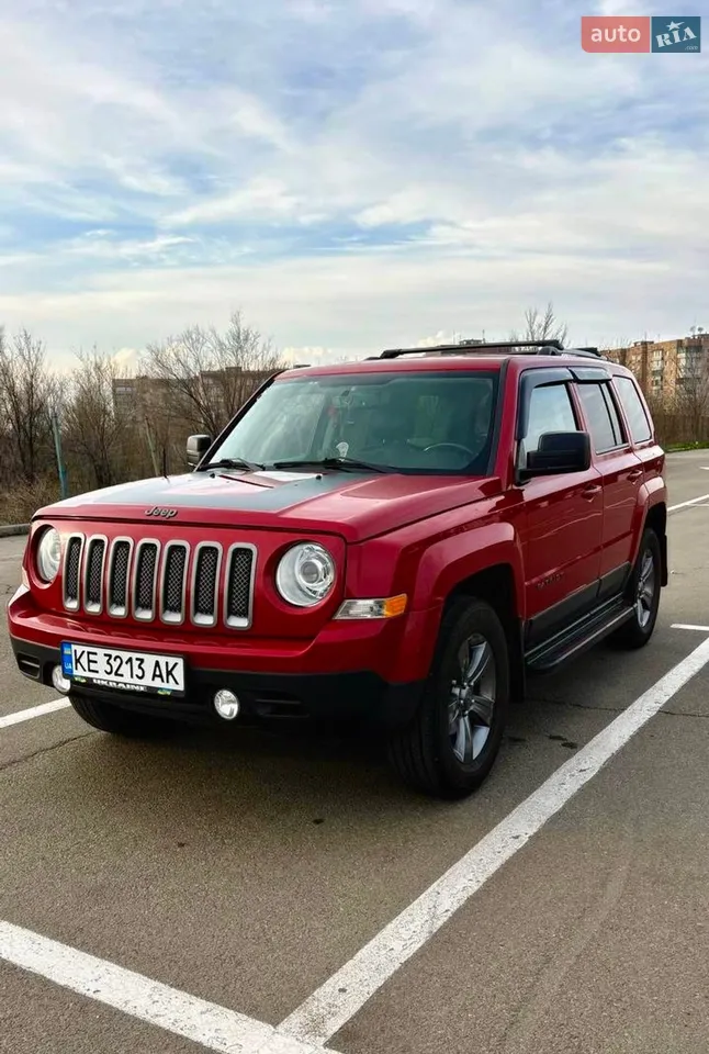 2016 Jeep Liberty (Patriot) - мініатюра 26