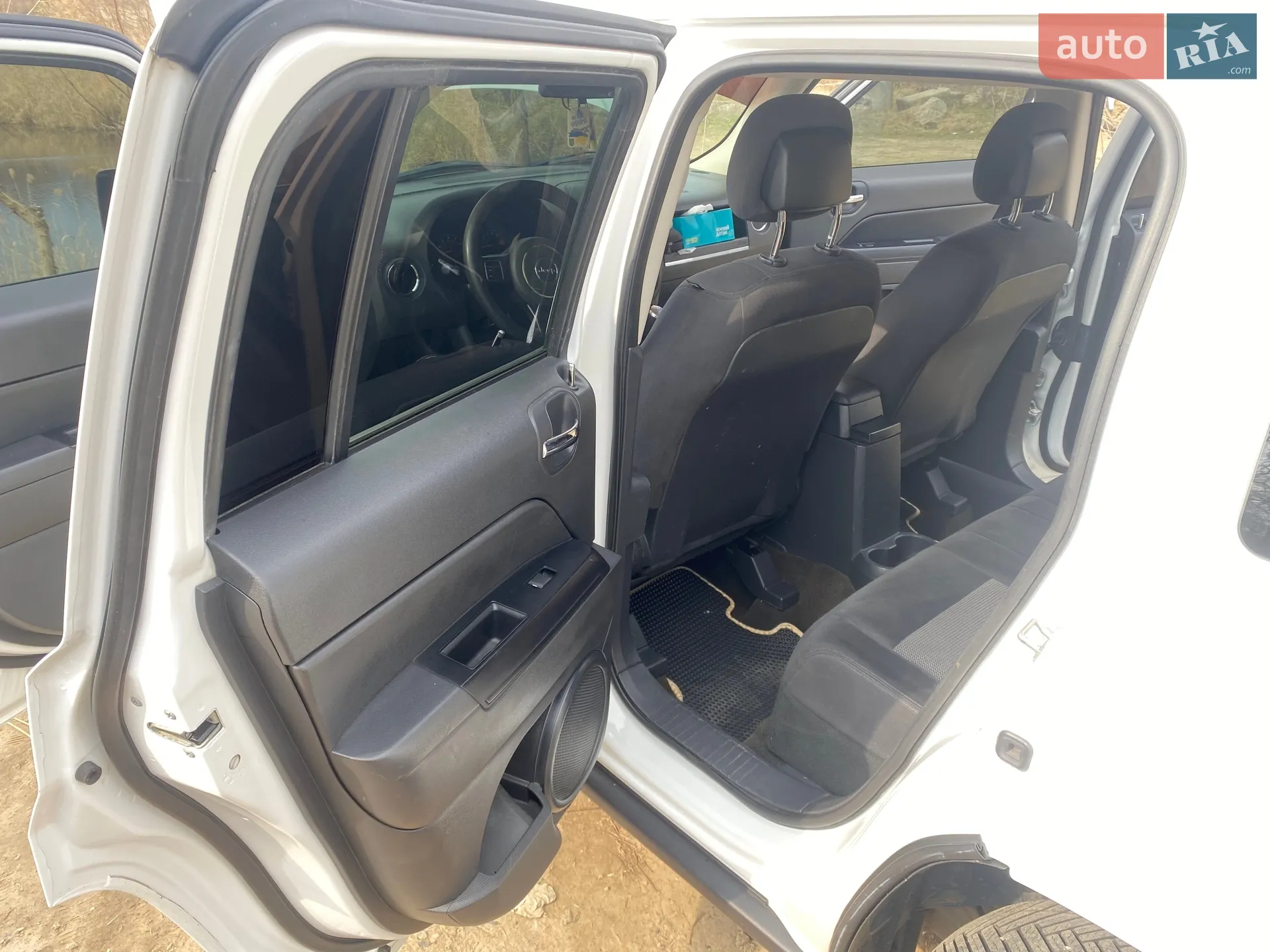 2014 Jeep Liberty (Patriot) - мініатюра 14