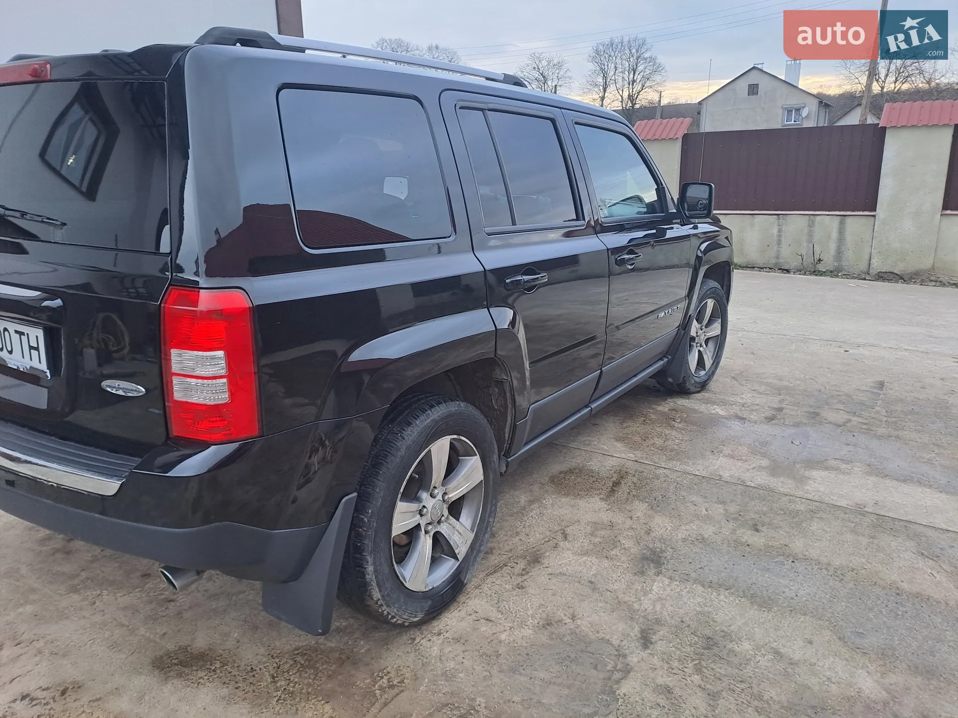 2016 Jeep Liberty (Patriot) - мініатюра 18
