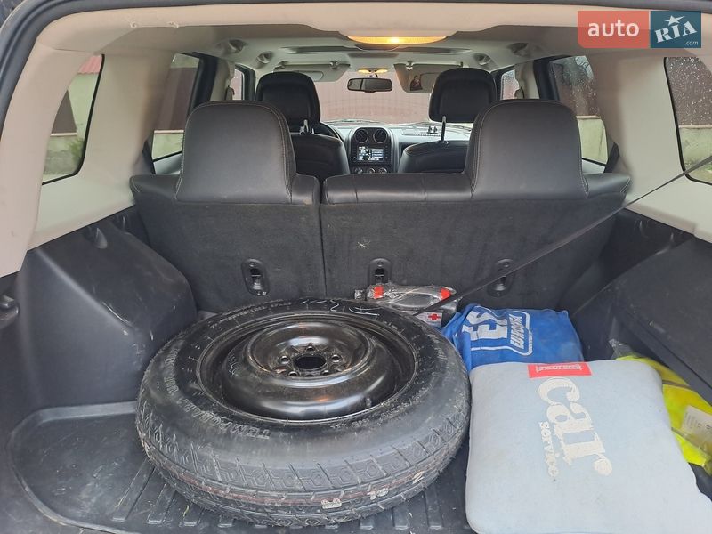 Внедорожник / Кроссовер Jeep Patriot 2016 в Добромиле