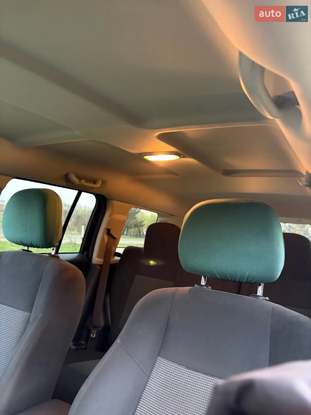 2015 Jeep Liberty (Patriot) - мініатюра 2