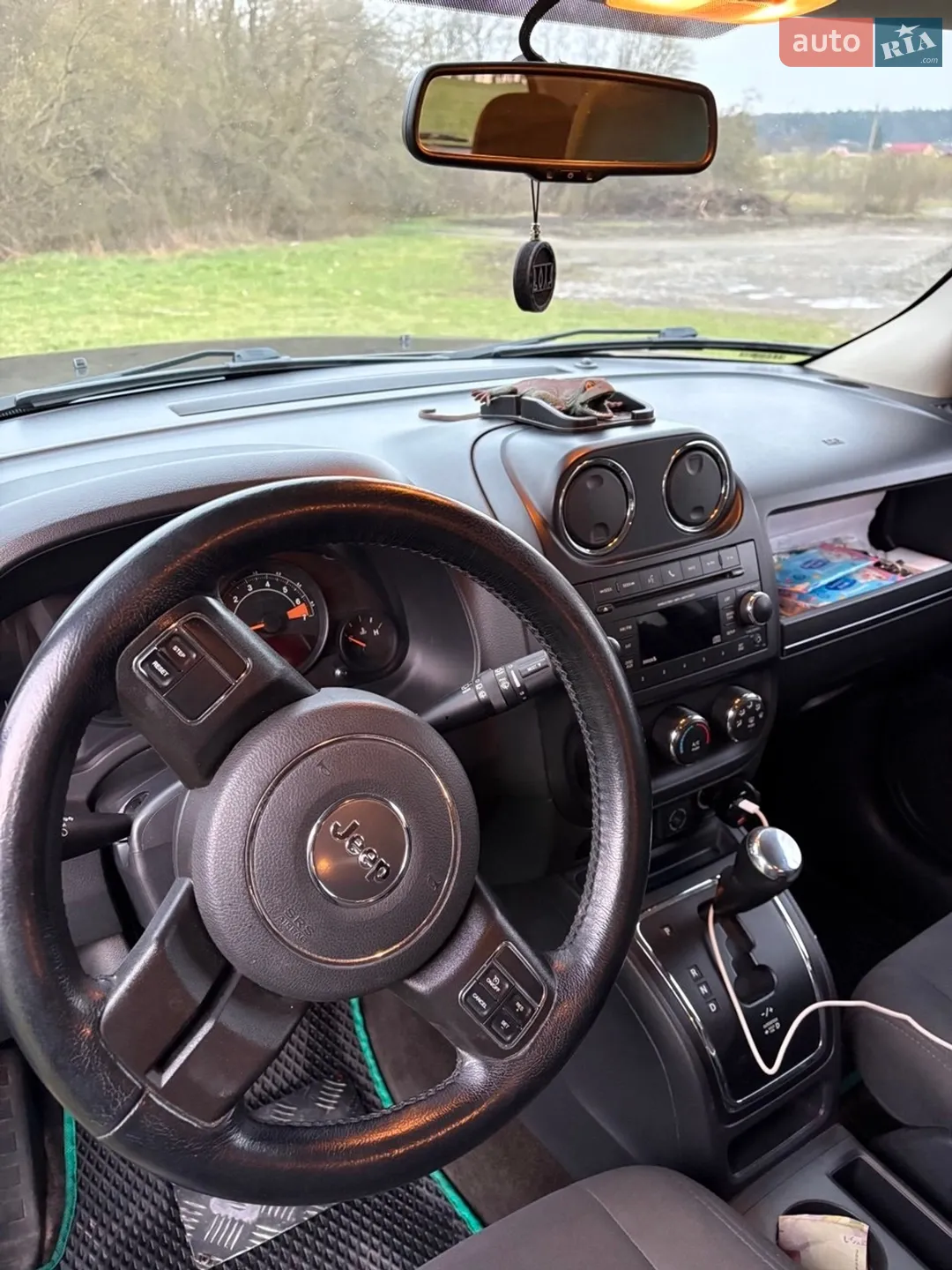 2015 Jeep Liberty (Patriot) - мініатюра 6