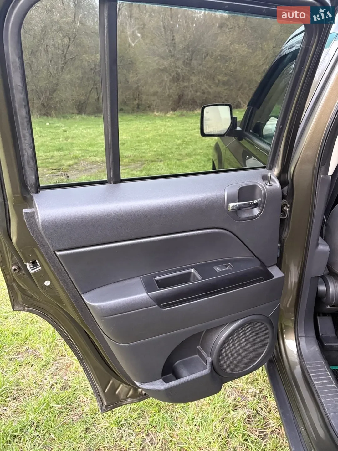 2015 Jeep Liberty (Patriot) - мініатюра 11
