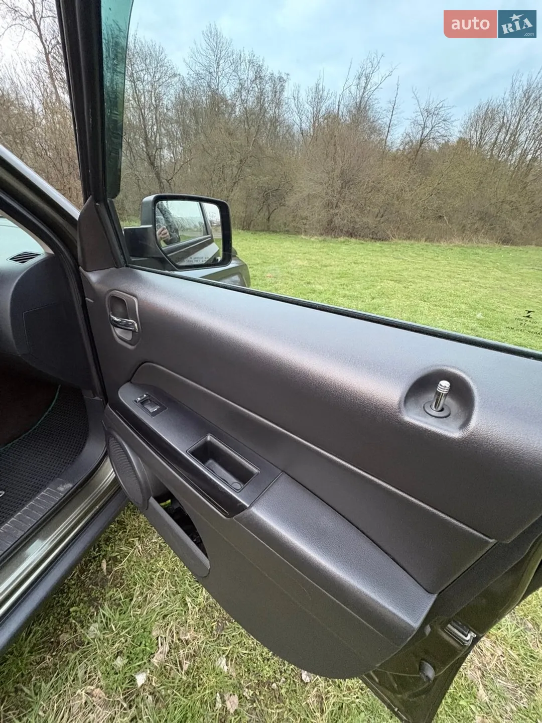 2015 Jeep Liberty (Patriot) - мініатюра 14