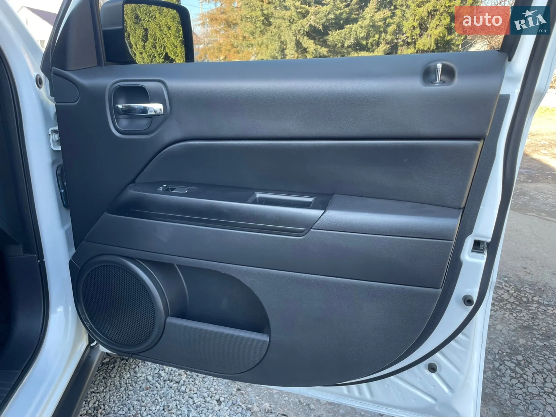 2014 Jeep Liberty (Patriot) - мініатюра 33