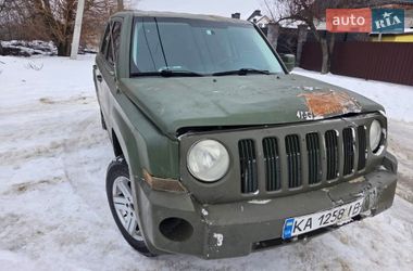 Позашляховик / Кросовер Jeep Patriot 2008 в Києві