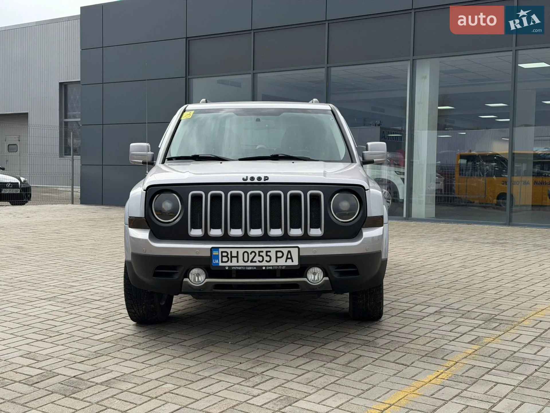 2016 Jeep Liberty (Patriot) - мініатюра 2