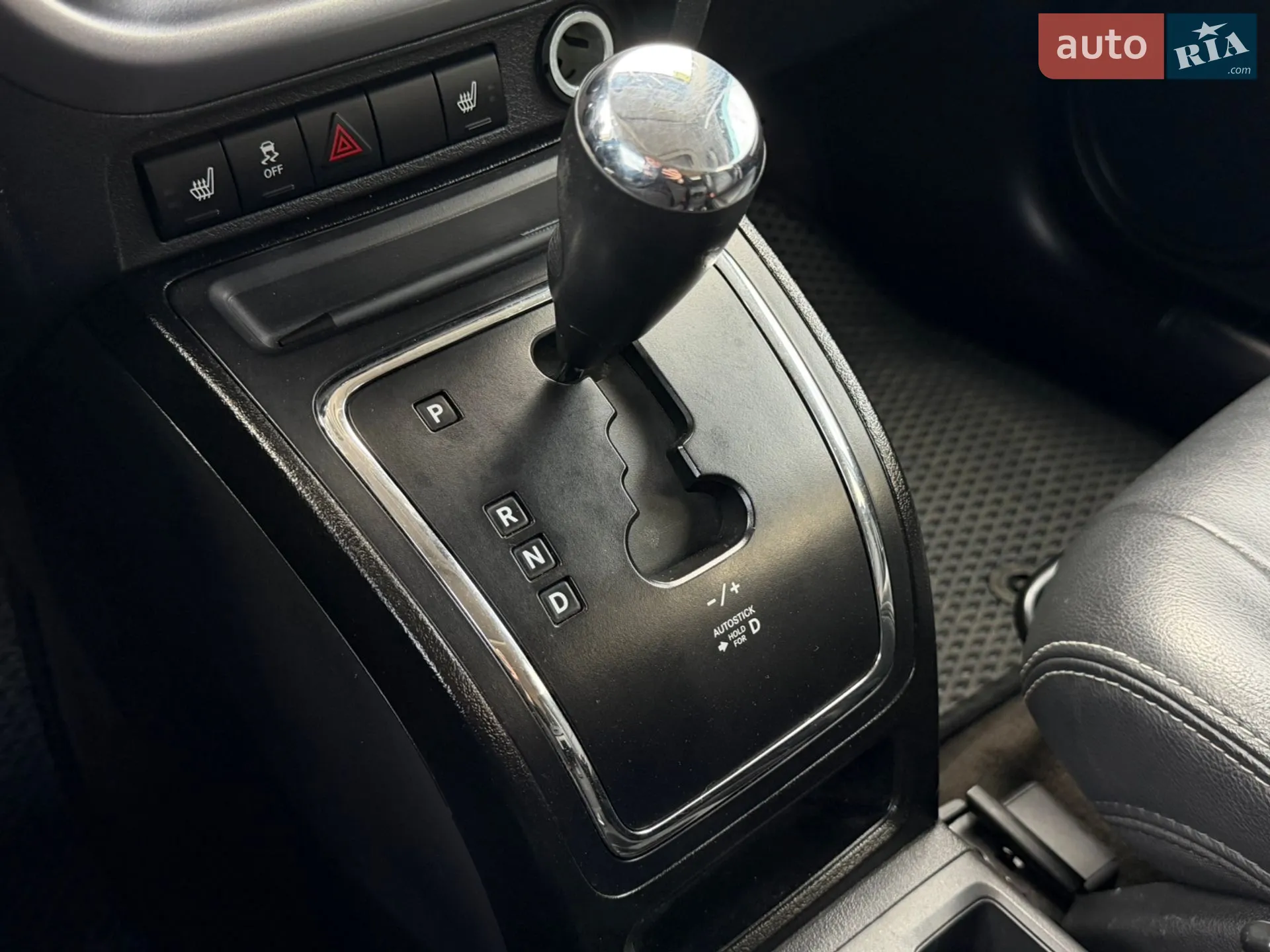 2016 Jeep Liberty (Patriot) - мініатюра 13