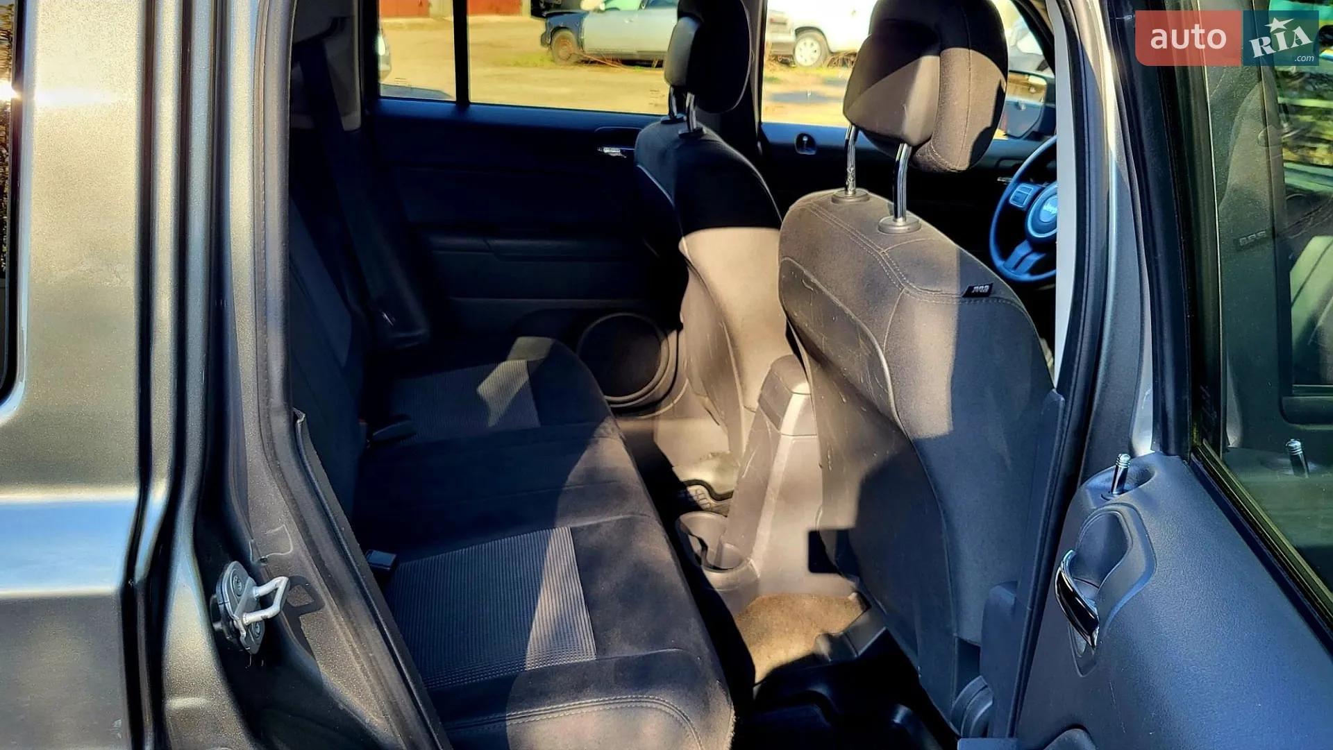 2013 Jeep Liberty (Patriot) - мініатюра 18