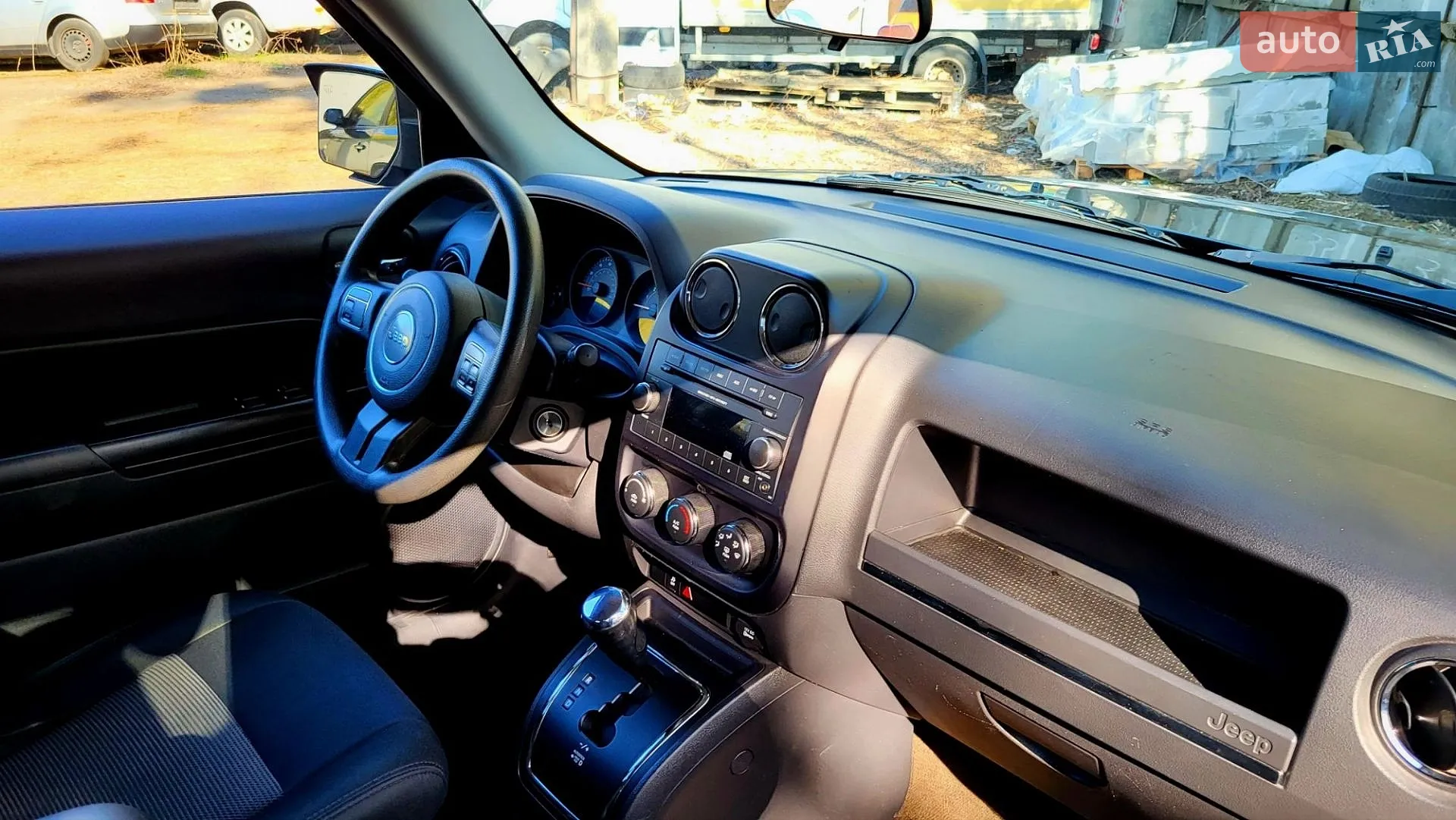 2013 Jeep Liberty (Patriot) - мініатюра 21