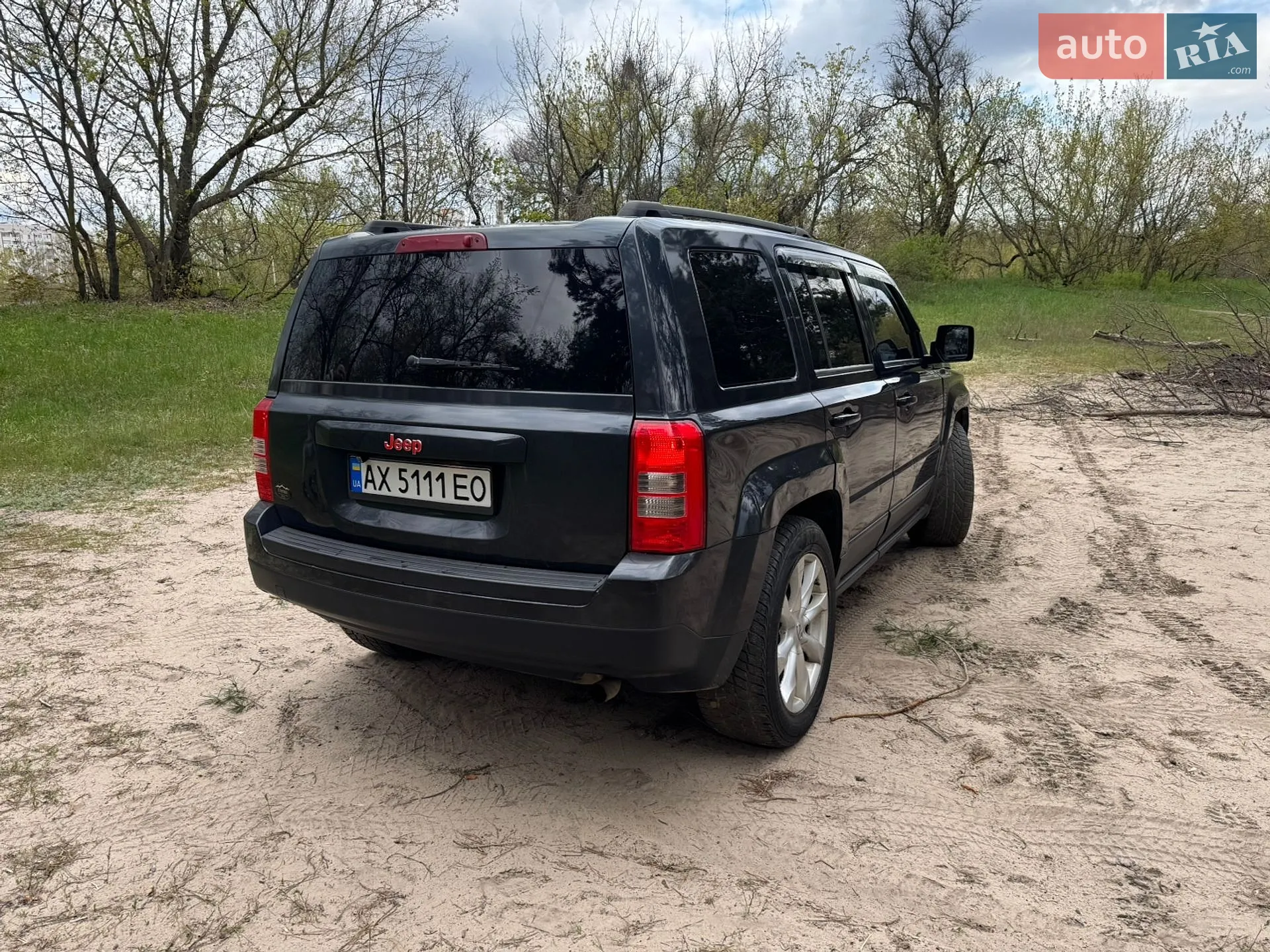 2015 Jeep Liberty (Patriot) - мініатюра 3