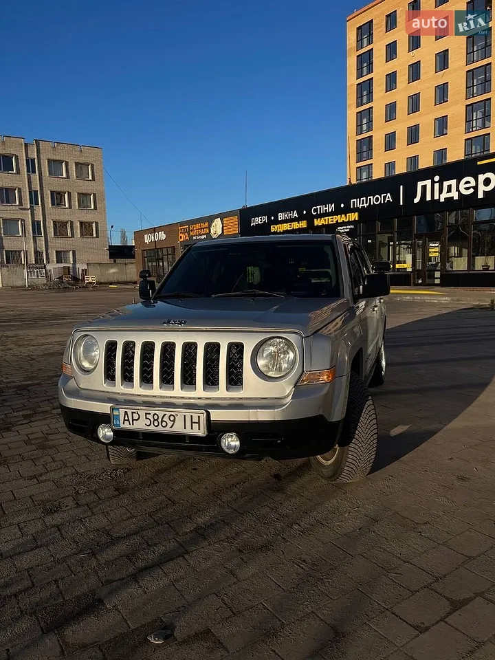 2011 Jeep Liberty (Patriot) - мініатюра 15