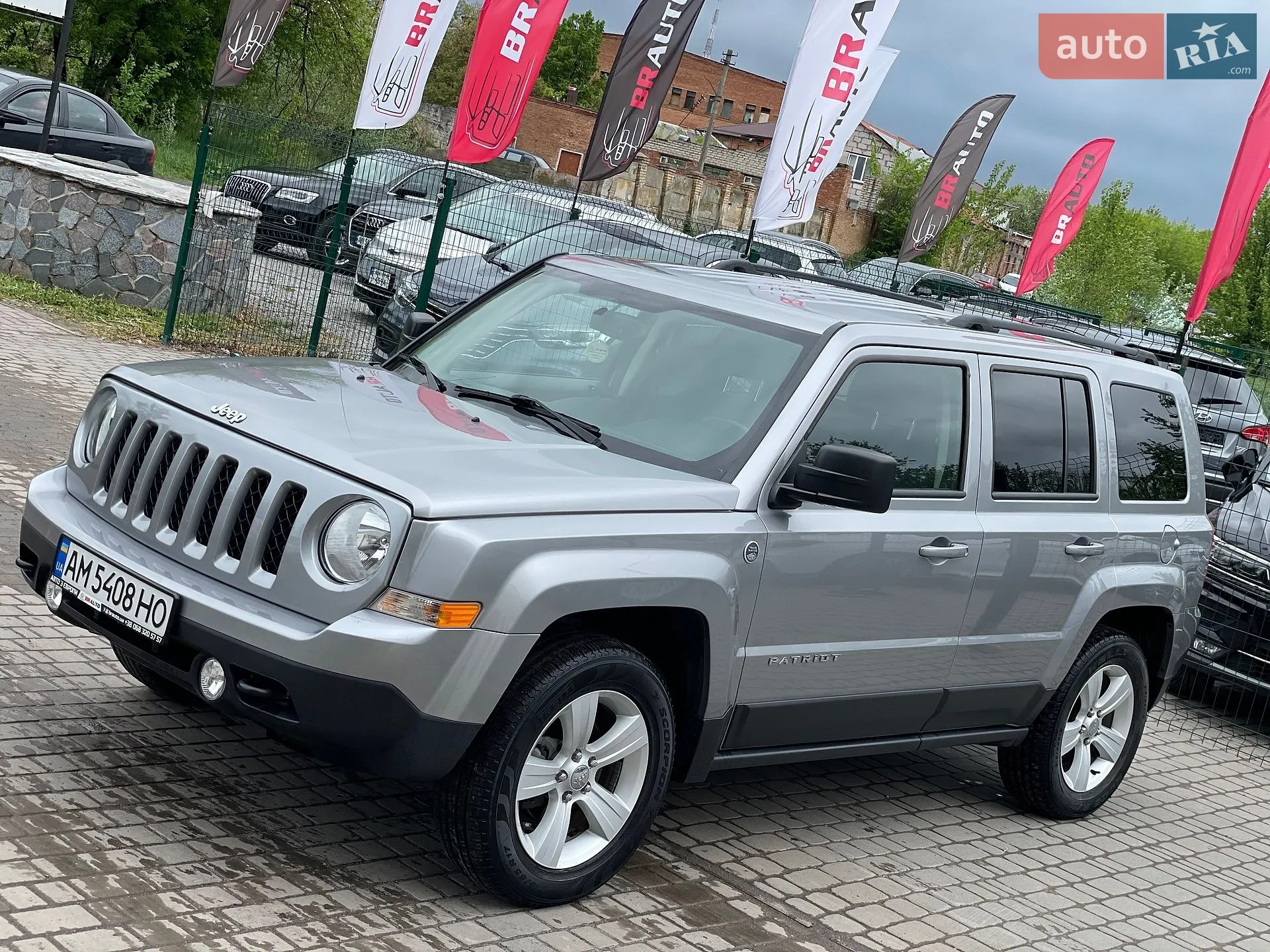 2016 Jeep Liberty (Patriot) - мініатюра 3