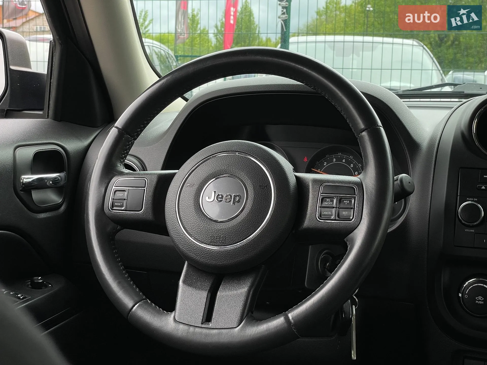 2016 Jeep Liberty (Patriot) - мініатюра 53
