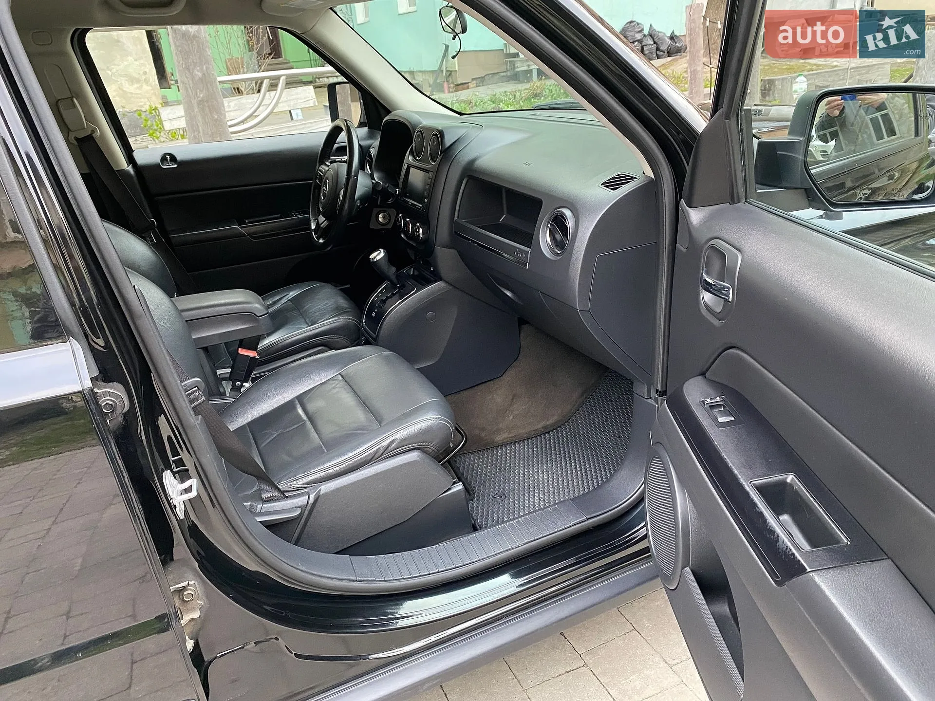 2015 Jeep Liberty (Patriot) - мініатюра 13