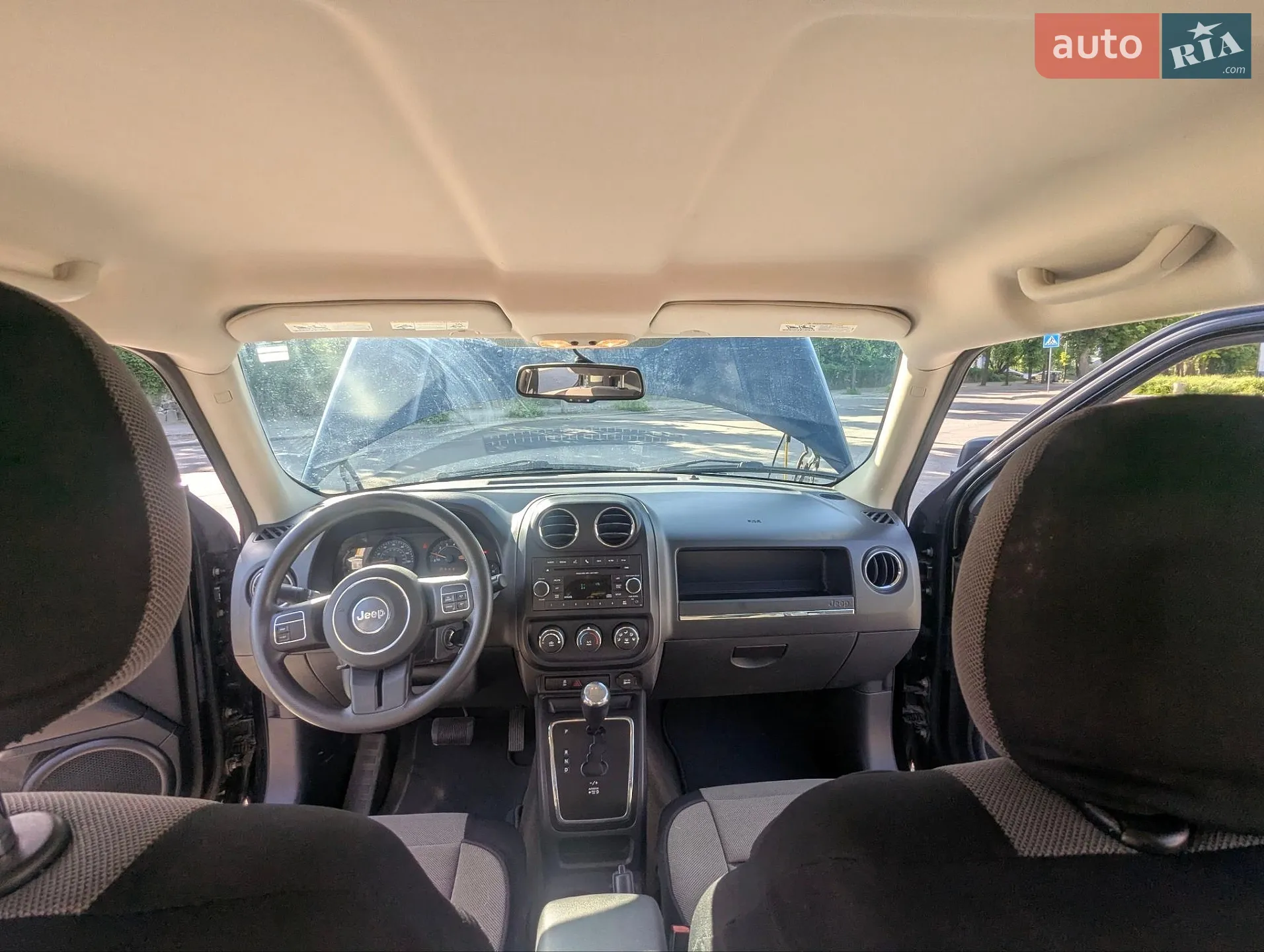 2015 Jeep Liberty (Patriot) - мініатюра 10