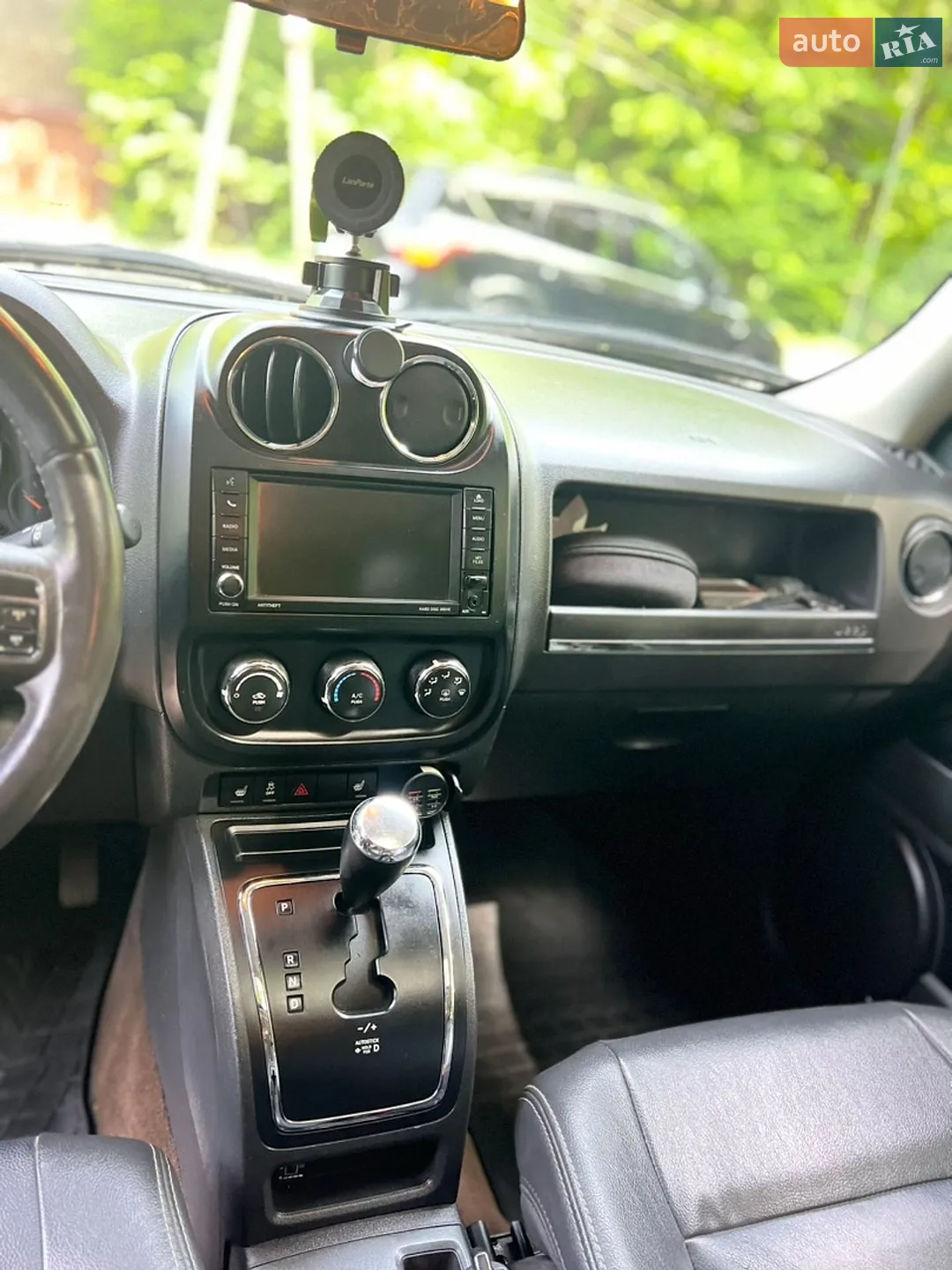 2014 Jeep Liberty (Patriot) - мініатюра 14