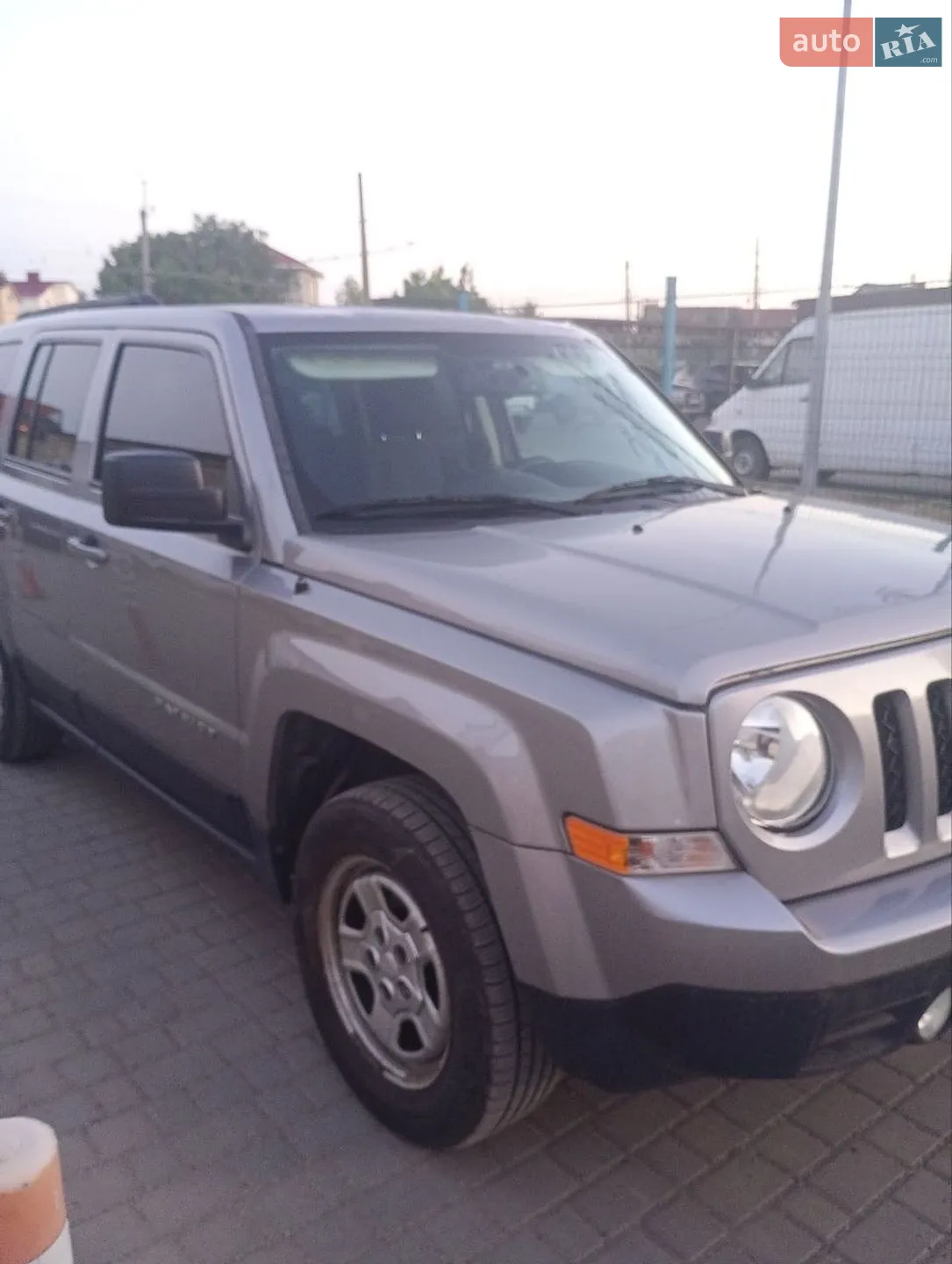2015 Jeep Liberty (Patriot) - мініатюра 2