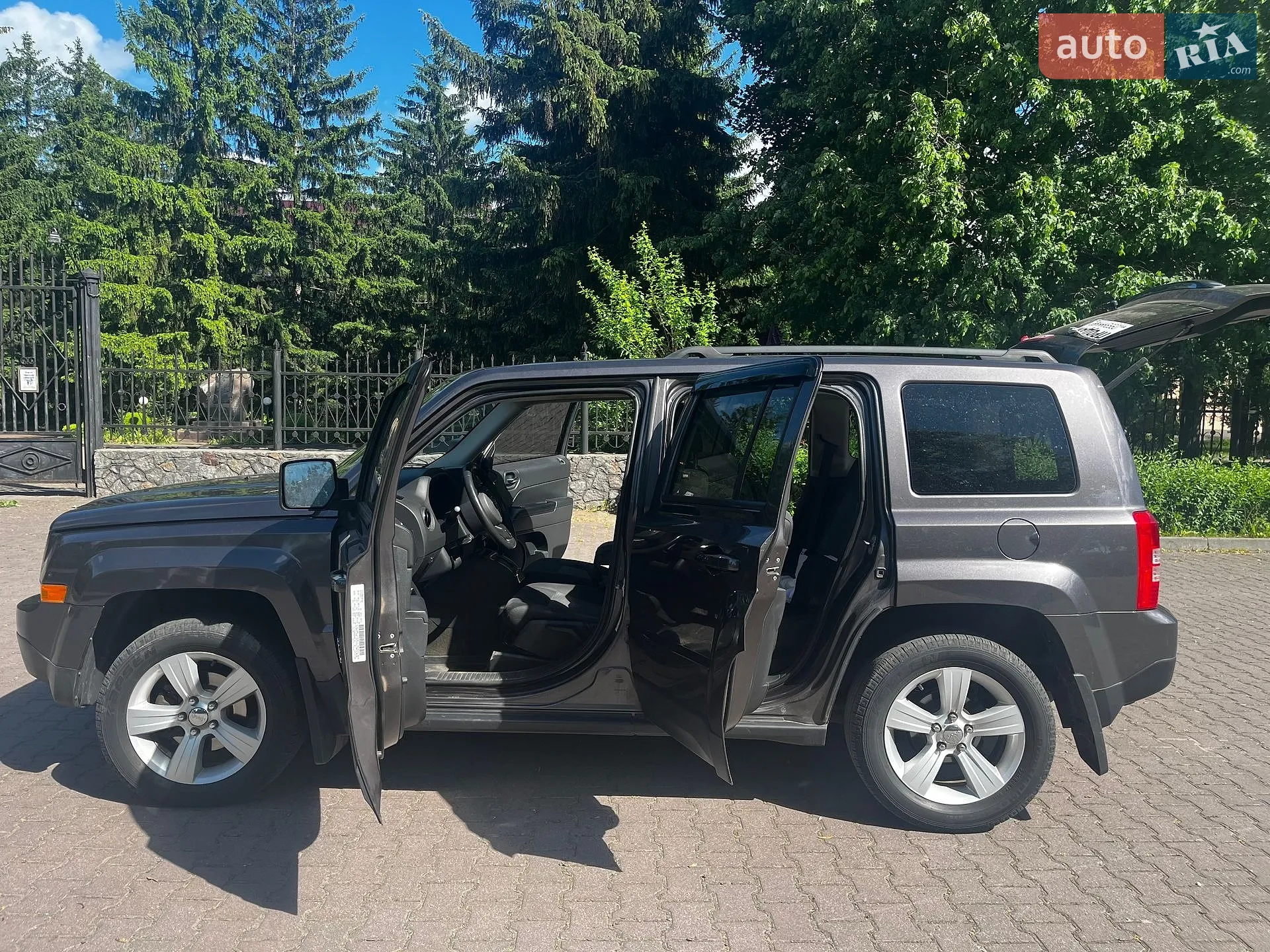 2016 Jeep Liberty (Patriot) - мініатюра 14