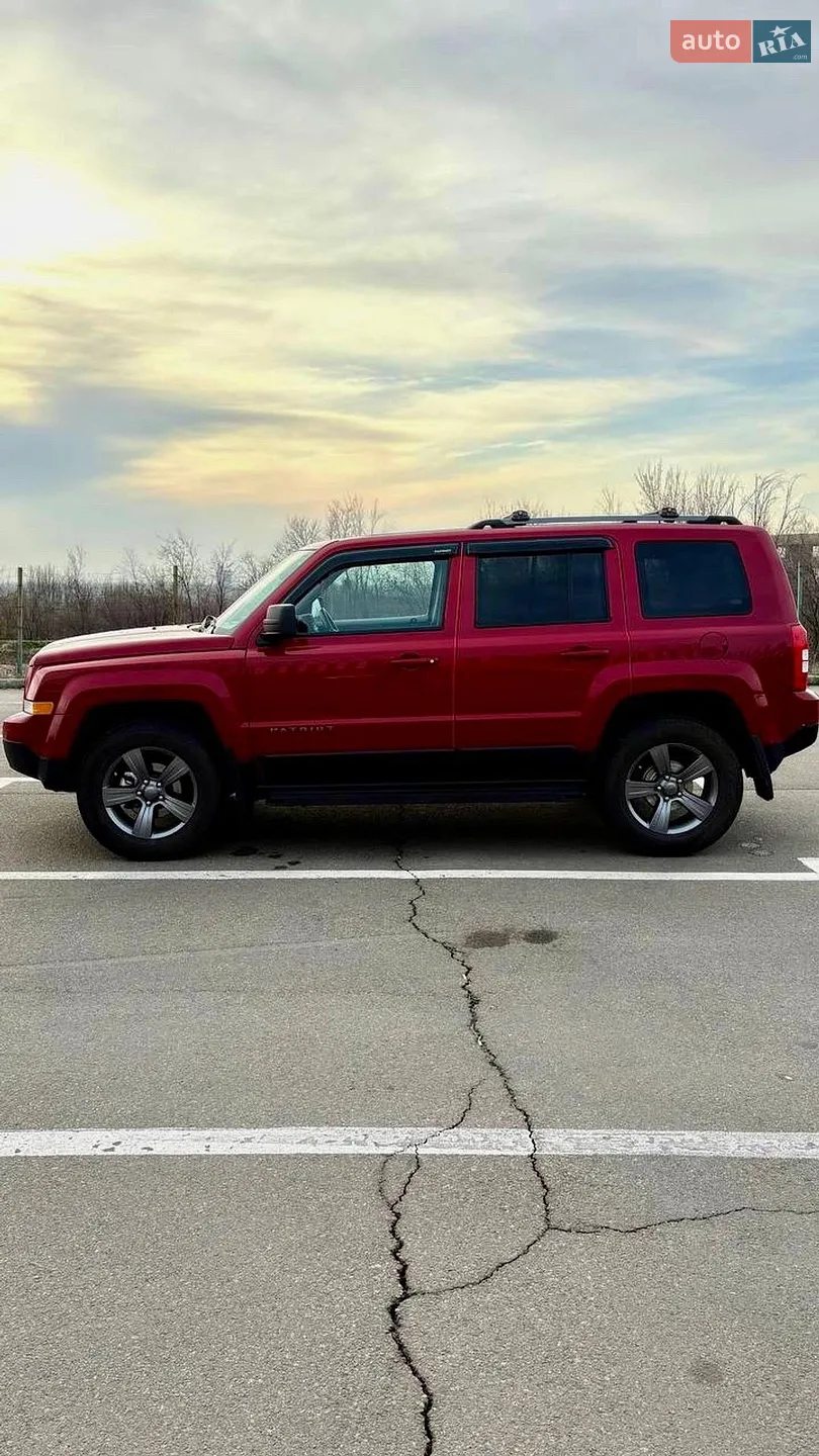 2016 Jeep Liberty (Patriot) - мініатюра 2