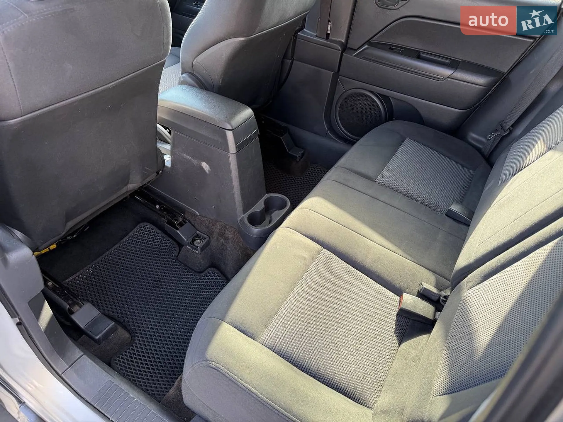 2012 Jeep Liberty (Patriot) - мініатюра 24