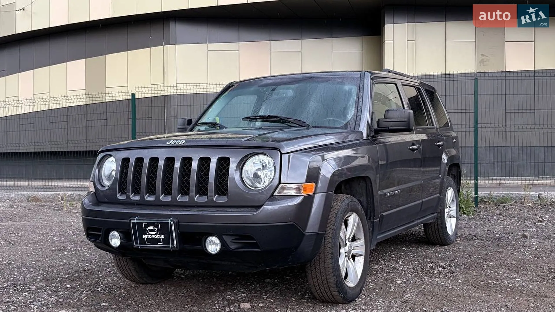 2015 Jeep Liberty (Patriot) - мініатюра 4