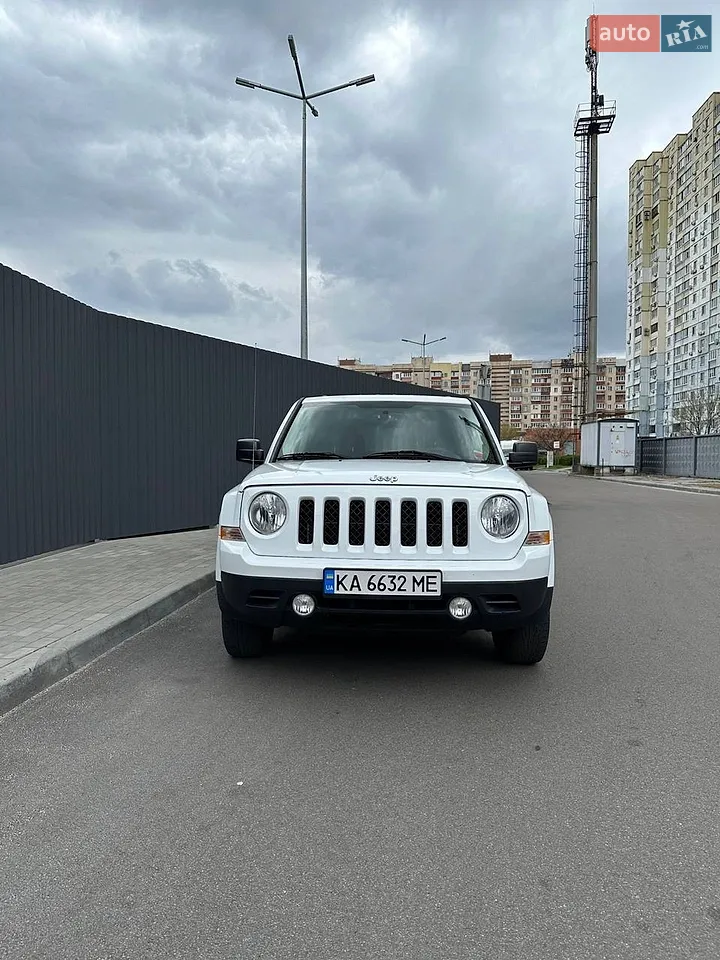 2014 Jeep Liberty (Patriot) - мініатюра 25