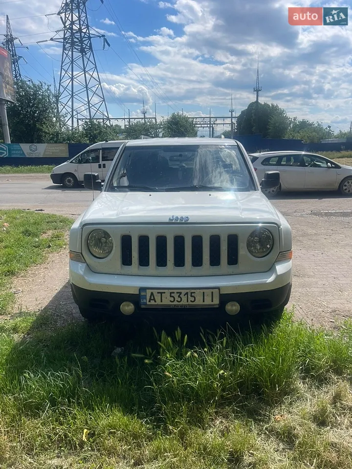 2015 Jeep Liberty (Patriot) - мініатюра 24