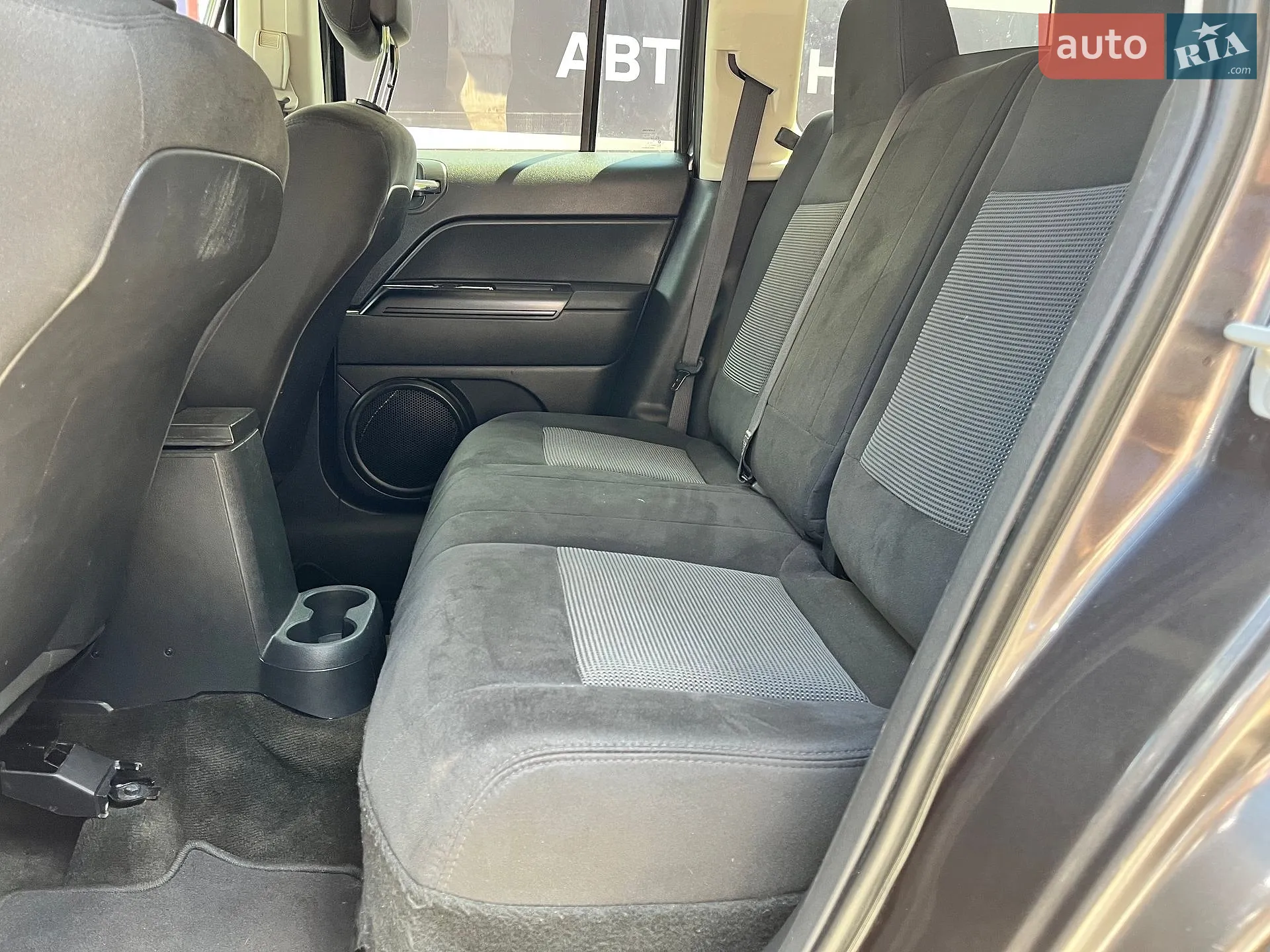 2016 Jeep Liberty (Patriot) - мініатюра 20