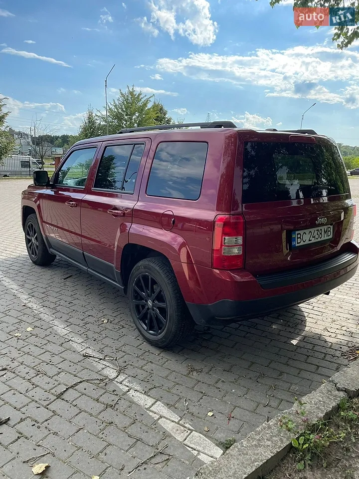 2016 Jeep Liberty (Patriot) - мініатюра 19
