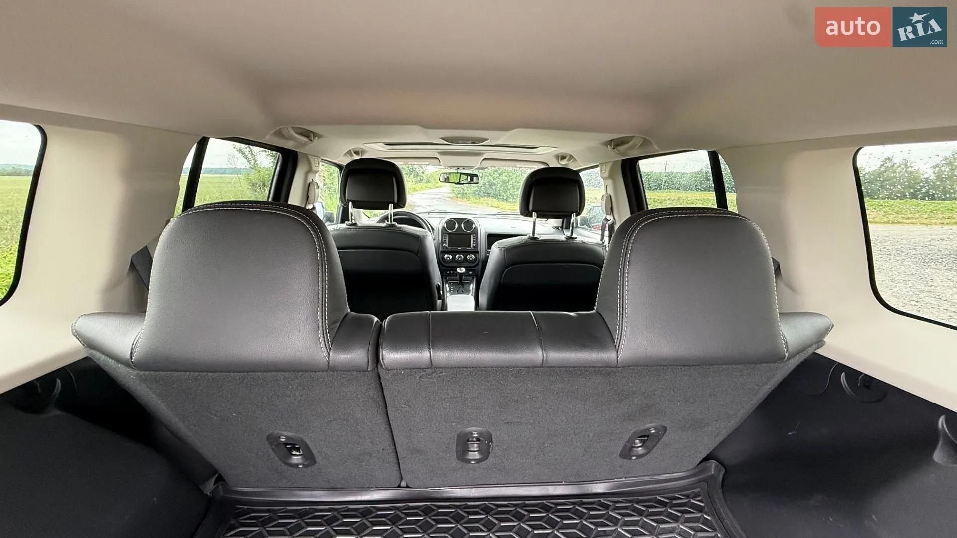 2016 Jeep Liberty (Patriot) - мініатюра 13