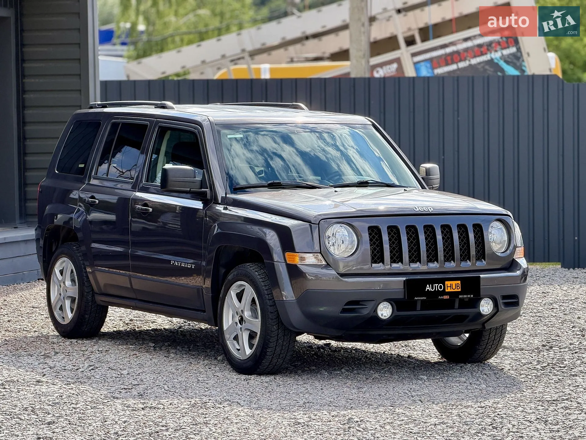 2016 Jeep Liberty (Patriot) - мініатюра 3