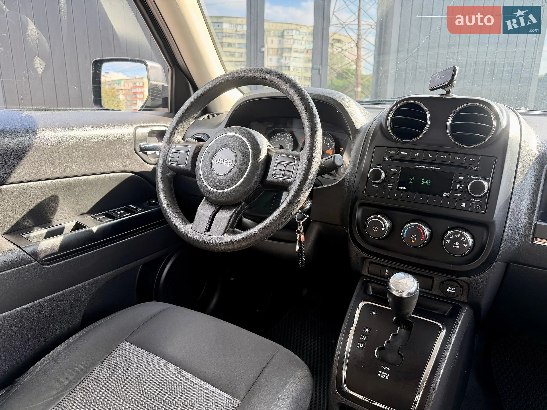 2016 Jeep Liberty (Patriot) - мініатюра 11